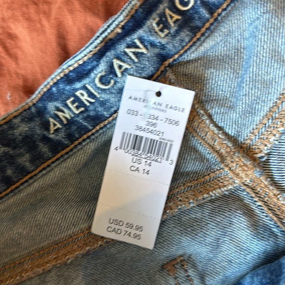 Ripped Jean Shorts - Picture 3 of 3